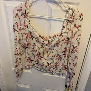 BNWT Crop top floral flowy white pink Miss Selfie size L
